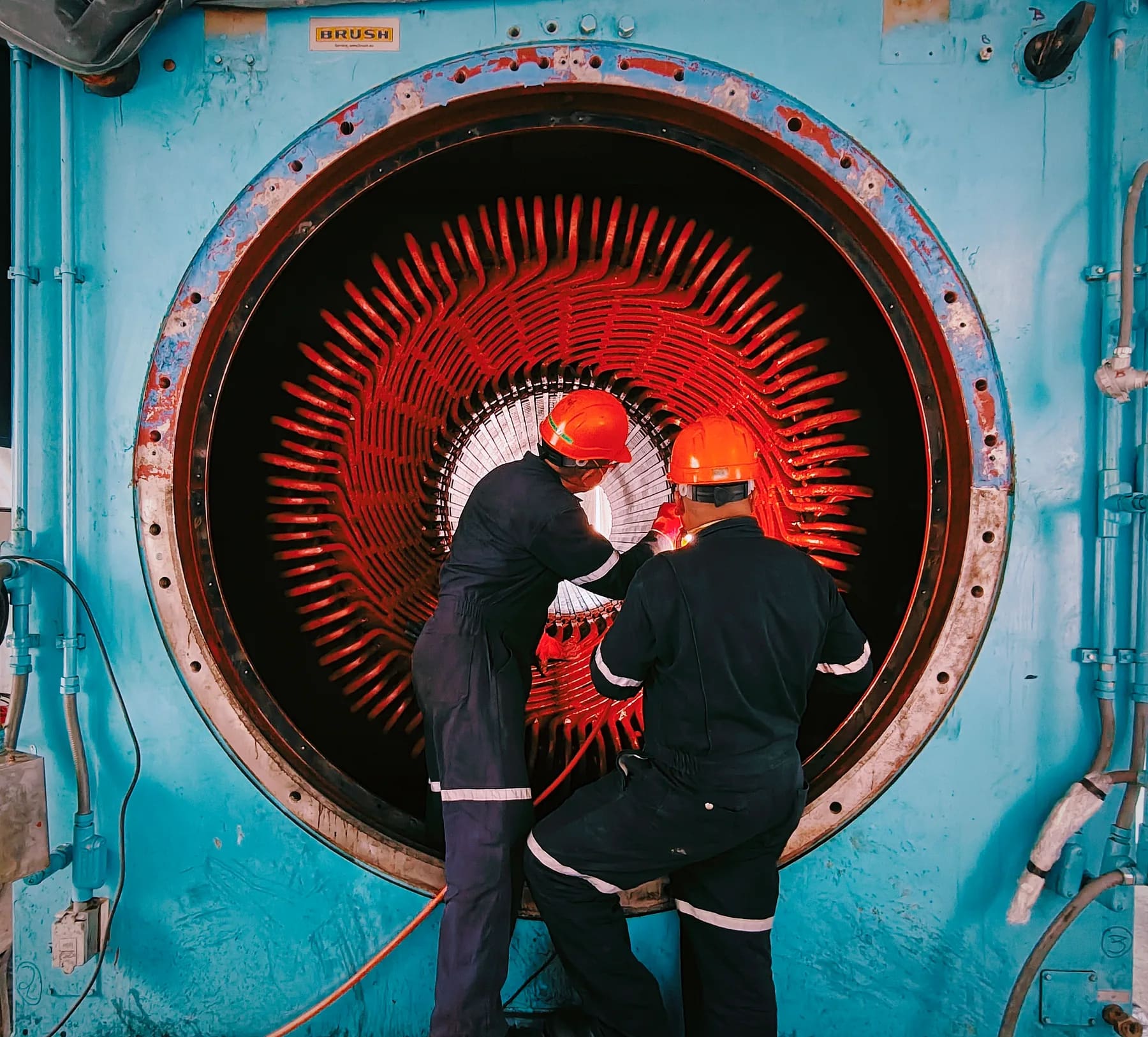 Mantenimiento del estator de un turbogenerador en planta, TEMISA