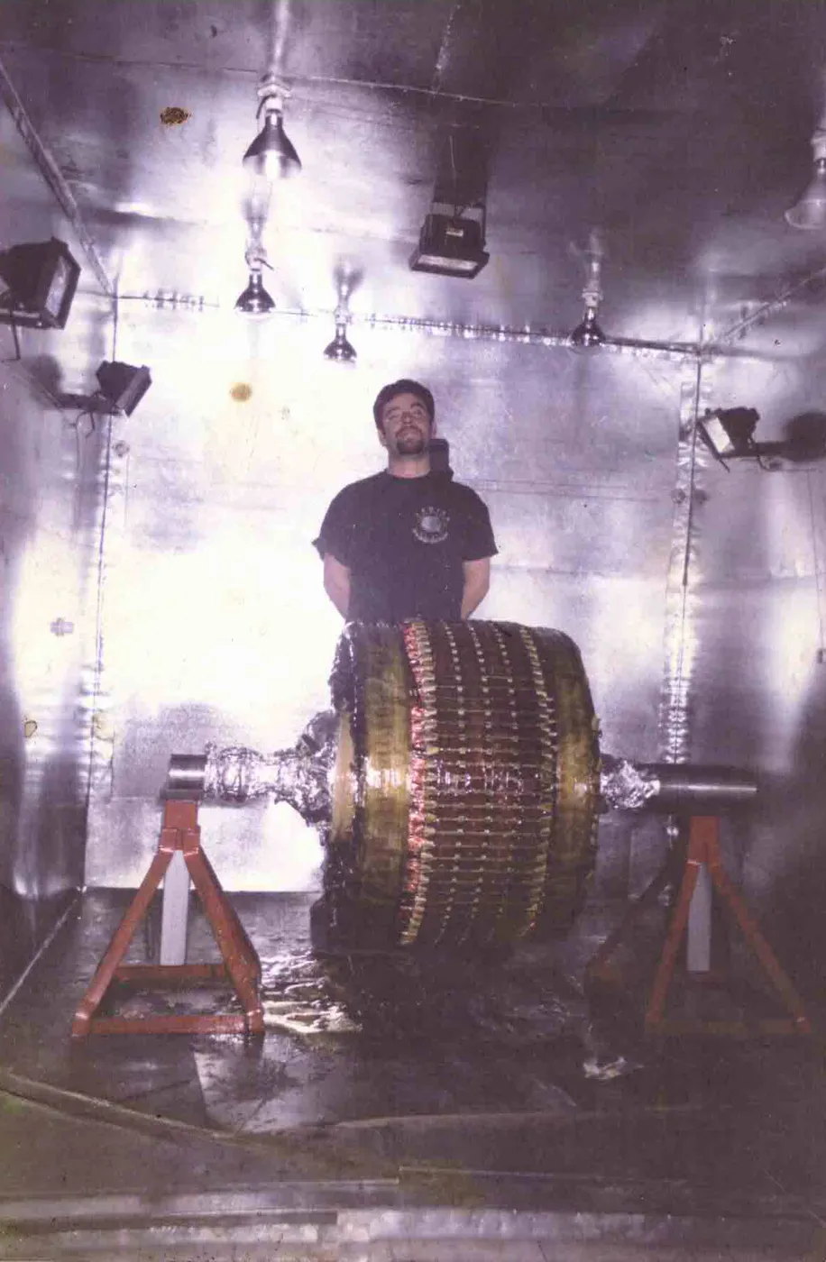 Rotor en reparación en el taller antiguo de TEMISA