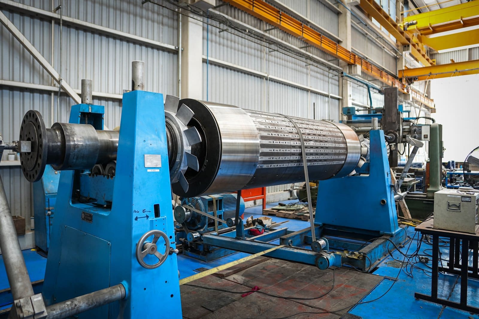 Balanceo dinámico del rotor de un generador en banco