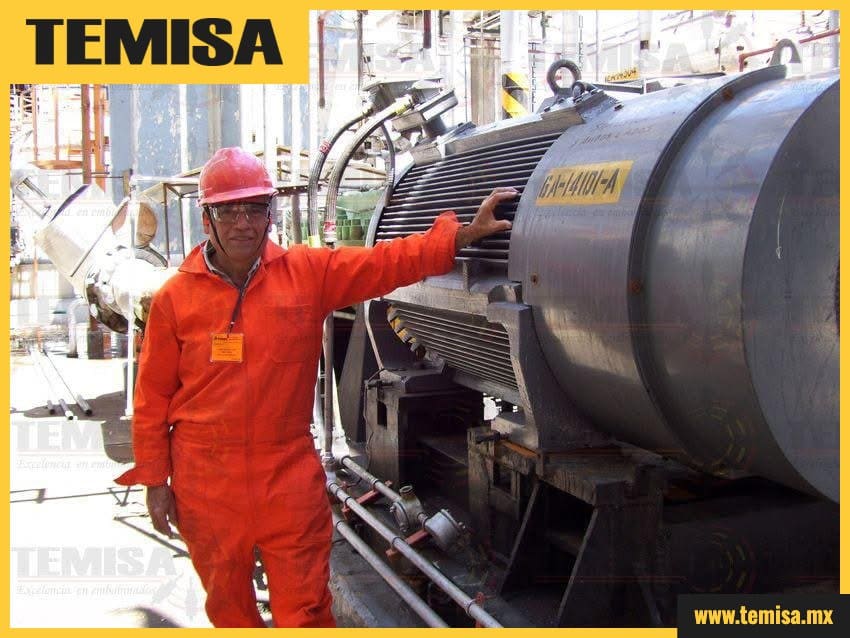Mantenimiento en sitio de motor eléctrico en refinería