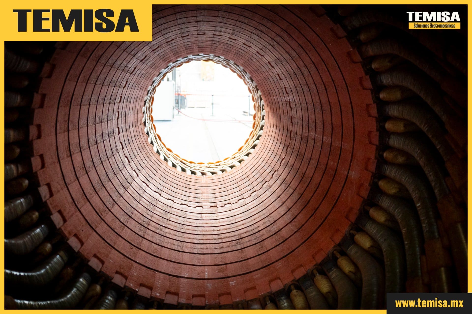 Vista axial del núcleo del estator de un motor de alta tensión de gran diámetro